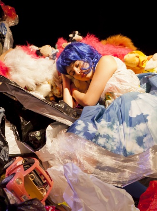 Alex au pays des poubelles